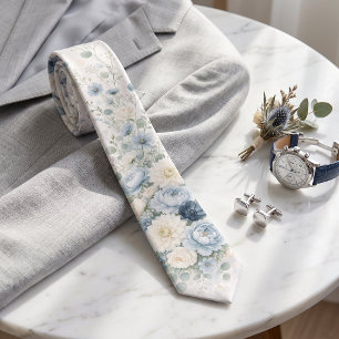 Gravata Floral de Flor Silvestre Azul Empoeirado Casamento