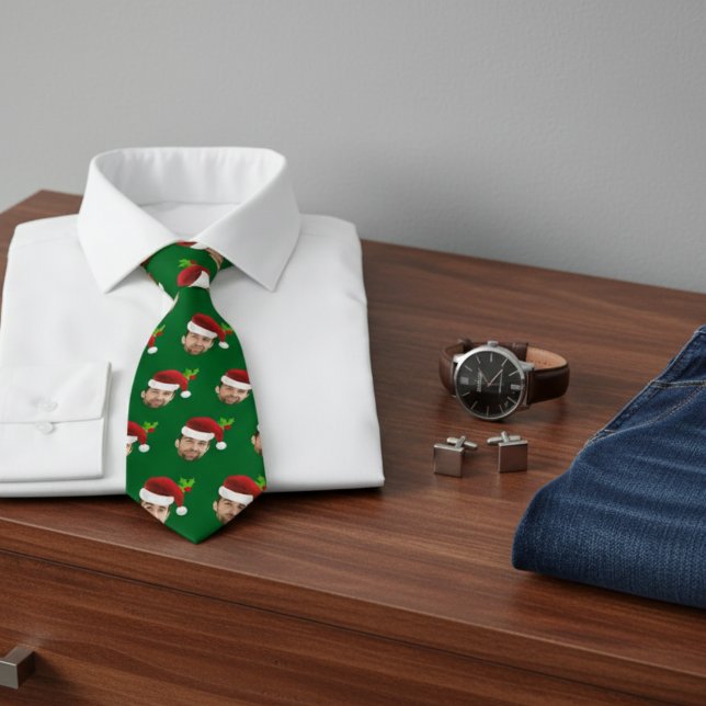 Gravata Foto de Natal Engraçado Rosto de Papai Noel Dando  (funny mens christmas tie with photo face and santa hat stocking stuffer gift for dad husband men)
