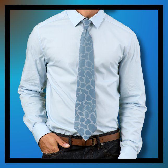 Gravata Impressão do Leopardo de Cinzas de Prata Azul (Go wild and calm at the same time with this stylish blue, silver and grey leopard print tie. )