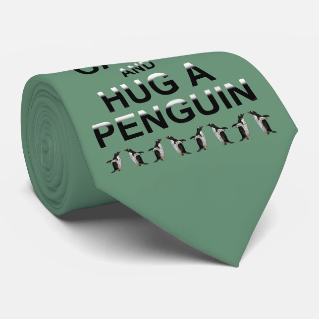 Gravata Keep Calm e Abrace um Pinguim (Verde) (Rolled)