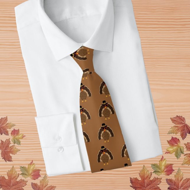 Gravata Legal Turquia Ação de Graças e padrão marrom (Cool Turkey Thanksgiving fun brown pattern Neck Tie by PLdesign, custom gift for him.)
