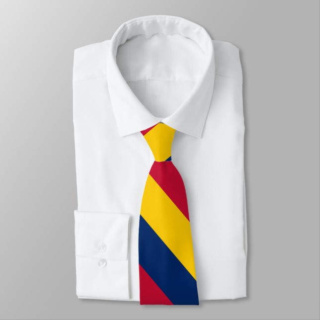Gravata Listra amarela e vermelha azul da universidade (Amarrado)