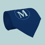 Gravata Marinho Blue elegant monograma personalizado<br><div class="desc">Uma gravata azul moderna e elegante com um monograma personalizado. Basta clicar em "Personalizar esta modelo" para mudar o Monograma.</div>