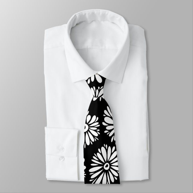 Gravata Minimalist Groovy Black and White Daisy Pattern (Amarrado)