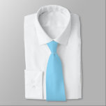 Gravata Monograma Branco Mínimo Claro Azul Moderno<br><div class="desc">Elevem seu guarda-roupa com nossa Gravata Azul Moderna e Sólido, um acessório de eterno projetado para adicionar um toque de sofisticação a qualquer conjunto. Feito com precisão e atenção aos detalhes, essa gravata no pescoço apresenta uma matiz negra rica que exumenta elegância e faz uma declaração refinada. A opção personalizável...</div>