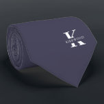 Gravata Monograma Elegante de Cinzas de ardósia   Nome | D<br><div class="desc">Um colar elegante, de dois lados, com um monograma branco e arrojado sobre uma Cinza lisa. Por cima deste monograma, está o seu primeiro sobrenome, soletrado em todas as capitais. Mais de 40 cores exclusivas estão disponíveis em versões de um lado e de dois lados. Você pode navegá-los clicando no...</div>