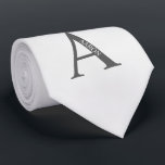 Gravata Monograma Personalizado e Tipo de Nome<br><div class="desc">Monograma Personalizado e Dif de Nome apresentam monograma personalizado e nome no estilo de fonte de serif clássico. Perfeito como presentes de dia de os pais para pais,  presentes para padrinhos de casamento e para quaisquer ocasiões especiais.</div>