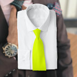 Gravata Neon Chartreuse Sólido Cor | Clássico<br><div class="desc">Neon Chartreuse - Apresentando a atração do eterno de Cor Sólida: uma mistura cativante de forma clássica e simplicidade elegante. Esta design é uma celebração do poder e beleza encontrados em um solteiro, uma matiz impressionante. Exustante a sofisticação, o design a cores sólidas abraça a essência do minimalismo, fazer-a uma...</div>