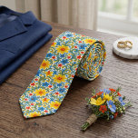 Gravata Padrão de Arte Floral de Folhas Coloridas Sicilian<br><div class="desc">Esta gravata mediterrânea italiana lindamente arranjada exibe um vibrante padrão floral e de folhas em amarelo,  laranja,  azul,  vermelho e verde. Seu design distinto e elegante torna-a ideal para o empresário profissional e sofisticado,  combinando moda e tendência.</div>