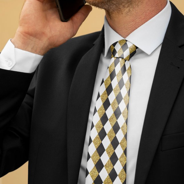 Gravata Padrão De Diamante Com Uma Lente Dourada (Criador carregado)