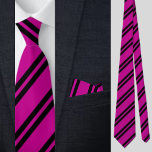 Gravata Padrão de faixas cor-de-rosa cômodas<br><div class="desc">O bonitinho colorido colorido colorido cola gravata de padrão é um presente perfeito para Natal e aniversários.</div>