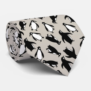 Gravata Padrão fofo de pinguim preto e branco em fundo cin