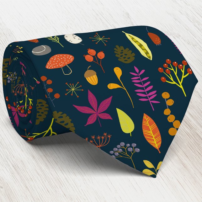 Gravata Padrão Natural da Floresta Florestal Escuro (Autumn nature woodland forest pattern dark neck tie)