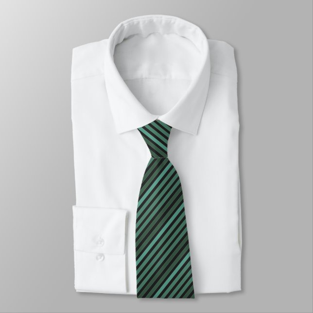 Gravata Padrão simples listrado retro verde (Amarrado)
