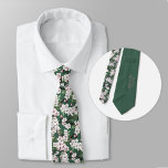 Gravata Personalizar Flores de Aquarela Selvagens de Flore<br><div class="desc">Para um noivo em busca de um toque de elegância personalizada, nosso Padrão de Flor de Água do Blossom de Cereja Selvagem é a escolha ideal. Elevem a decoração do casamento com a oportunidade de personalizar este belo design com os nomes dos casais e a data do casamento. Os ramos...</div>