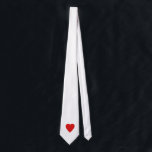 Gravata Projeto vermelho e branco do coração do amor<br><div class="desc">Um coração vermelho brilhante em um fundo branco.</div>