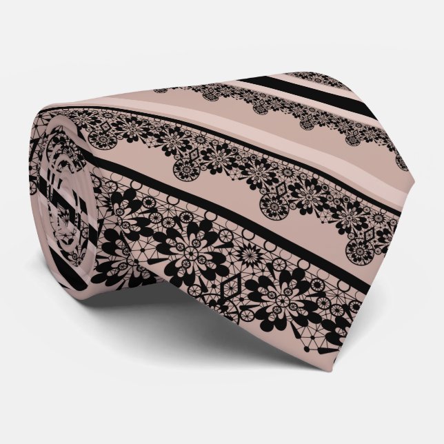 Gravata rendas pretas, trabalho aberto, fundo castanho, be (Rolled)