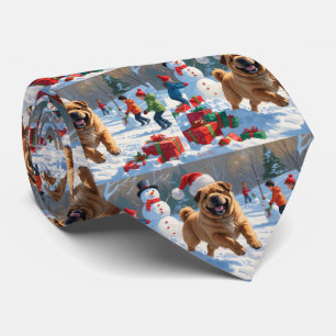 Gravata Shar Pei Correndo na Neve com Chapéu de Natal