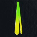 Gravata Sombreado de cor verde-neon e amarelo-neon<br><div class="desc">Amarelo brilhante ensolarado desaparece em um desfoque ombre com verde neon para um piscar de brilho e luz</div>