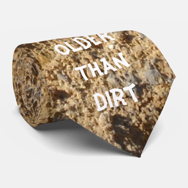 Gravata Tarte de Camisa Mais Velha (Rolled)