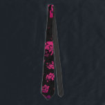 Gravata Teste padrão cor-de-rosa e preto rústico dos rosas<br><div class="desc">Este teste padrão cor-de-rosa rústico da haste cor-de-rosa e preta no preto é perfeito para a mulher na moda e à moda. É teste padrão original e a coloração é grande para toda a ocasião ou presente. Aprecie este design elegante e bonito!</div>