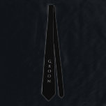 Gravata Tipografia Moderna Negra Para Ele<br><div class="desc">Uma gravata preta do noivo com tipografia branca. Avise a todos que você é a cara da sorte. Eu acho que isso seria excelente naquele belo noivo. Tão na moda.</div>
