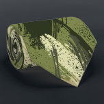 Gravata Torneio do Pescoço de Camuflagem Verde Preto<br><div class="desc">A gravata masculina apresenta um padrão moderno de camuflagem em preto, verde, verde claro e bronzeado. Mais designs no armazém. Legal para o escritório, uma noite na cidade, um casamento, para o noivo ou padrinhos de casamento ou dar como presente para seu marido, pai, irmão ou melhor amigo. Faça uma...</div>