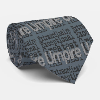 Gravata Umpire Extraordinaire
