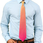 Gravata Verão Amarelo sunset a rosa<br><div class="desc">Prepare-se para o verão com este belo design que lembra o pôr do sol na praia! A cor desaparece do amarelo ao rosa profundo.</div>