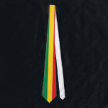 Gravata Verde, ouro (amarelo) e bandeira das cores<br><div class="desc">Cores do verde,  do ouro (amarelo) & da bandeira vermelha. 

Camisas alternativas roupa,  chapéus,  etiquetas,  capas de telefone espertas e mais de Hip Hop T da velha escola do vintage.</div>