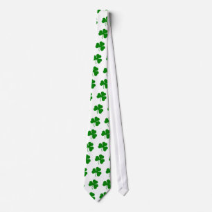 Gravata Verde sobre o shamrock branco de Dia de São Patríc