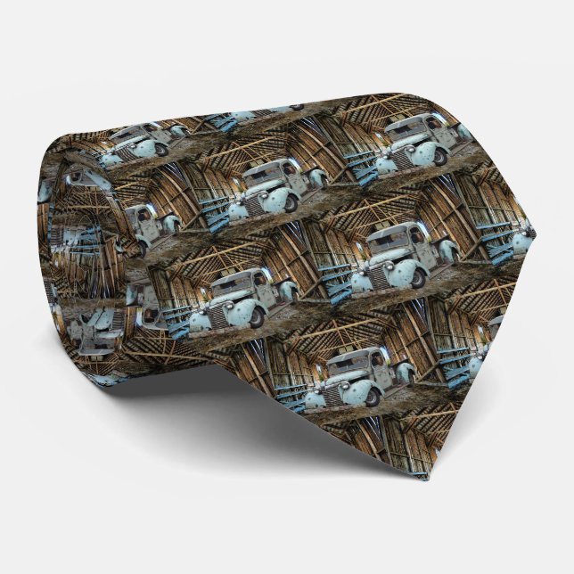 Gravata Vintage Blue Truck Barn Russo (Rolled)