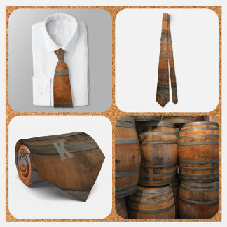 Gravata Whiskey Barrel Kegs Brown e Cinzas Monogramadas