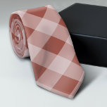 Gravata Xadrez de Buffalo Russo - Vermelho Simples e Suave<br><div class="desc">Um padrão básico de xadrez de búfalos brancos com cores encantadoras da fazenda. Você pode alterar as cores de fundo.</div>