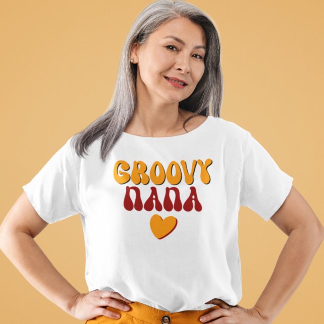 Groovy Nana Retro Typografia T-Shirt Coração (Criador carregado)