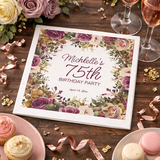 Guardanapo De Papel Aniversário de 75 anos com Flores Roxas e Folhas V (Purple floral 75th birthday party paper napkins)