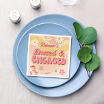 Guardanapo De Papel Bachelorette retro-margarida azuis e engajada<br><div class="desc">Festa de despedida de solteira retro-margarida decolada e engajada festas de fim de semana personalizadas guardanapos impressos modelo,  cor-de-rosa poeirenta vaivém bachelorette festa festa festa festiva decoração mesa</div>