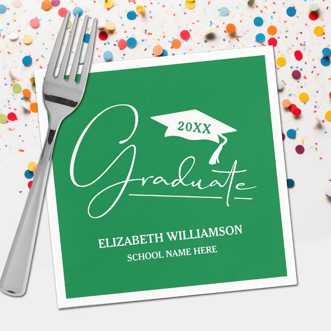 Guardanapo De Papel Boné de formatura de Script Branco Verde (Your name, class year and "Graduate" in a cool script on green school color party napkins)
