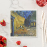 Guardanapo De Papel Café Terrace por Vincent Van Gogh<br><div class="desc">Essa pintura de uma vista colorida ao ar livre é uma obra pitoresca, a visão de um espectador relaxado que desfruta do charme de seu entorno sem nenhuma preocupação. Recorda o humor de Van Gogh quando escreveu que "a noite está mais viva e mais rica do que o dia." O...</div>