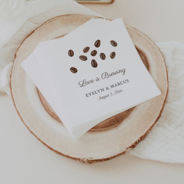 Guardanapo De Papel Chá de Bebê Misto da Love Is Brewing Coffee (Love is brewing coffee beans themed couples wedding shower napkins)