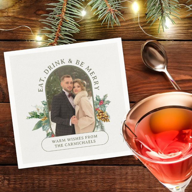 Guardanapo De Papel Coma Bebida e Seja Feliz Lozenge Forma Foto Natal (Christmas Photo cocktail napkins from the Rounded Lozenge Photo Collage collection)