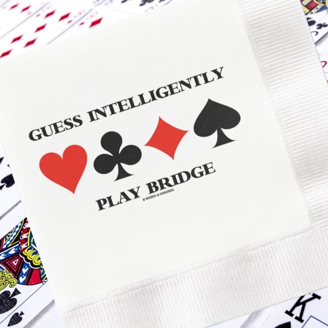 Guardanapo De Papel De Jantar Adivinha Com Inteligência Jogar Quatro Cabos De Pl (Paper napkin featuring four card suits and bridge advice saying "Guess Intelligently Play Bridge")