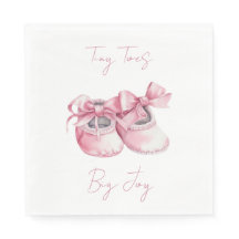 Dedos pequeninos. Grande Alegria. É uma Garota.