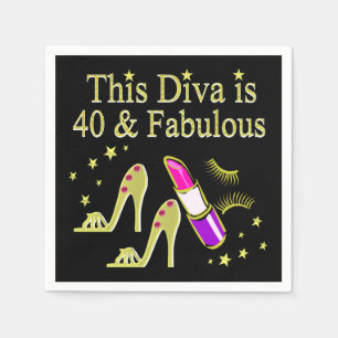 GUARDANAPO DE PAPEL DIVA TEM 40 ANOS E FABULOSO DESIGN DE ALTA ALTURA