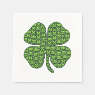 Guardanapo de papel do trevo irlandês afortunado