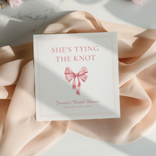 Guardanapo De Papel Ela Está Dando o Nó Rosa Suave Chuveiro Coquette