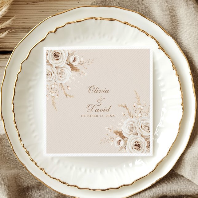 Guardanapo De Papel Elegant Ivory Rose Wedding Napkin (Elegant Ivory Rose Wedding Napkin on an elegant gold and white wedding porcelain plate)