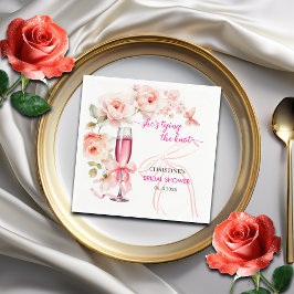 Guardanapo De Papel Erga o Copo Chás de Noiva Dela Está Chegando