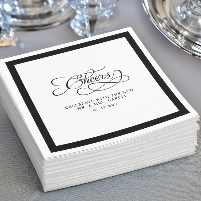 Guardanapo De Papel Felicita o Sr. e a Sra. Calliografia Nupcial (Cheers Mr & Mrs Wedding Calligraphy Border Black Napkins)