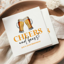 Festa de aniversário de vidro de cervejas e felino